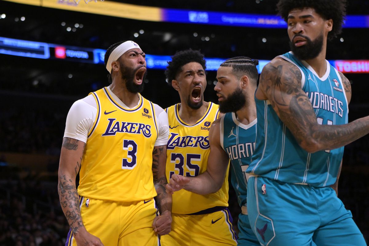 Hornets Dispute Lakers' Decision